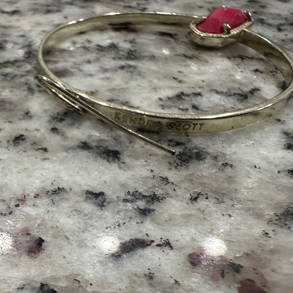 Kendra Scott Hoop Earrings - Picture 4 of 4